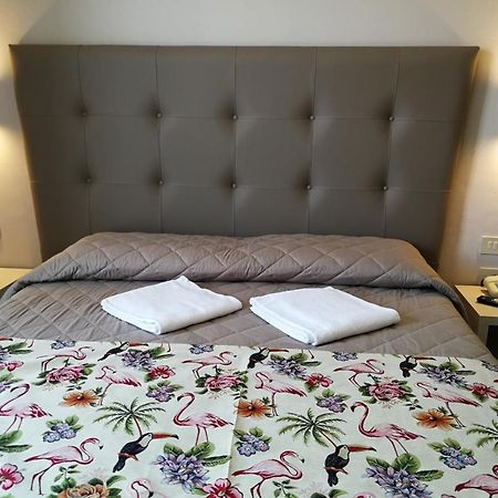 Hotel Sogno Viareggio Kültér fotó