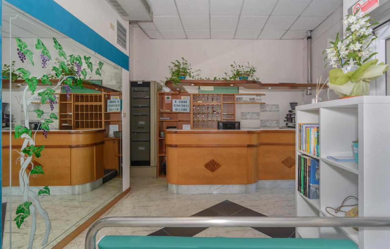 Hotel Sogno Viareggio Kültér fotó