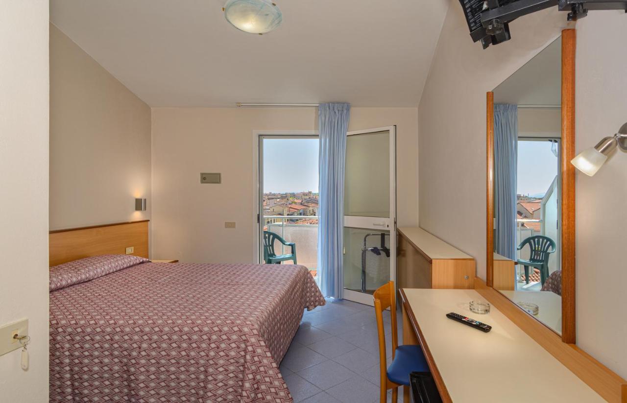 Hotel Sogno Viareggio Kültér fotó