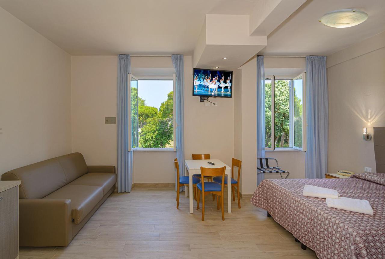Hotel Sogno Viareggio Kültér fotó
