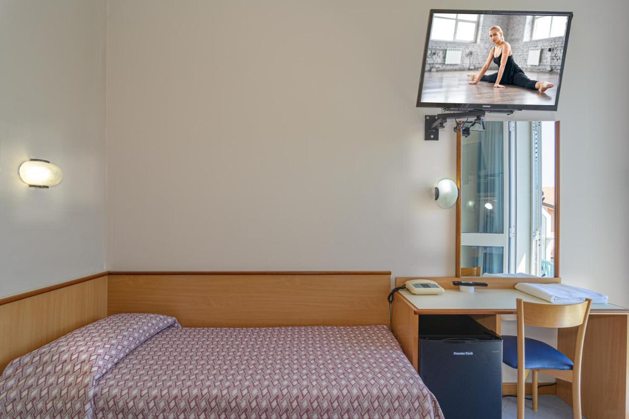 Hotel Sogno Viareggio Kültér fotó