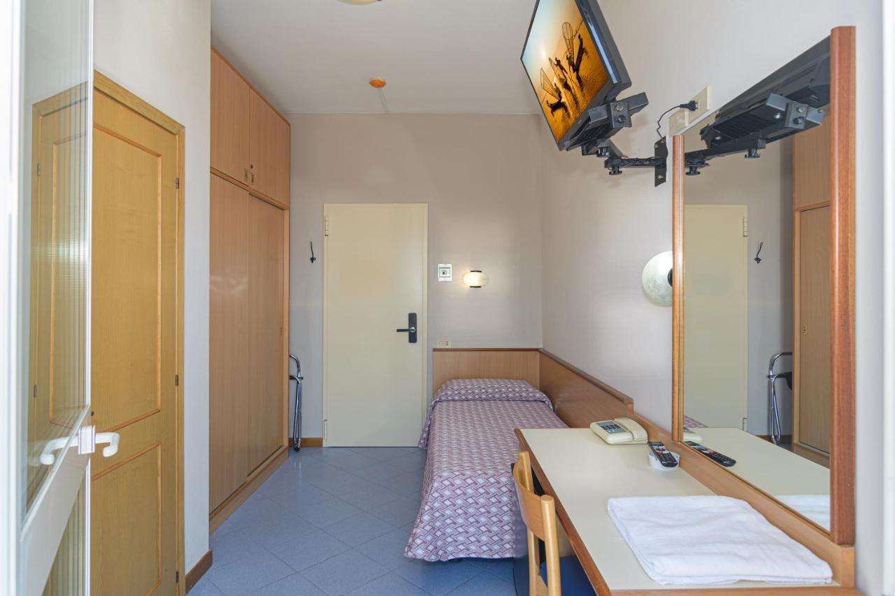Hotel Sogno Viareggio Kültér fotó