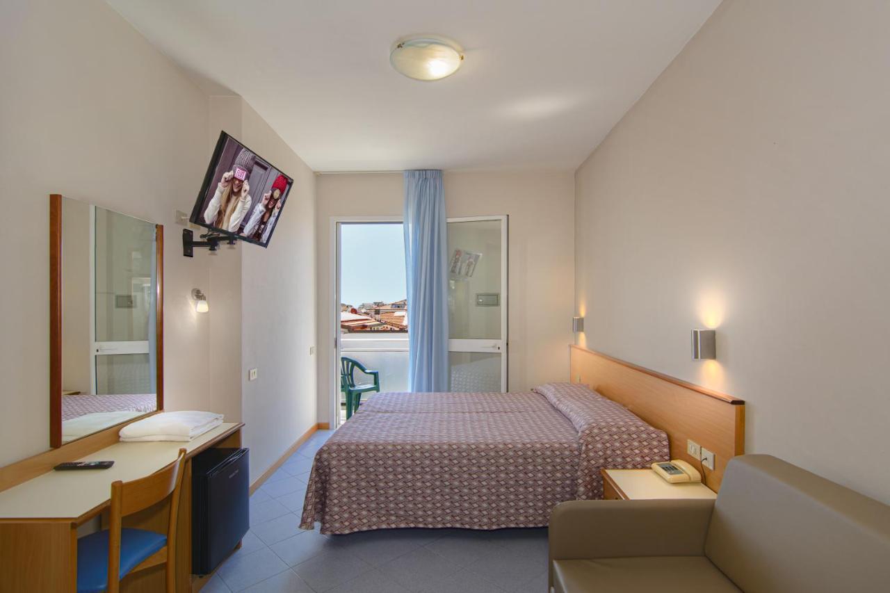 Hotel Sogno Viareggio Kültér fotó